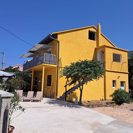 Apartments Mara Bela كارلوباغ المظهر الخارجي الصورة