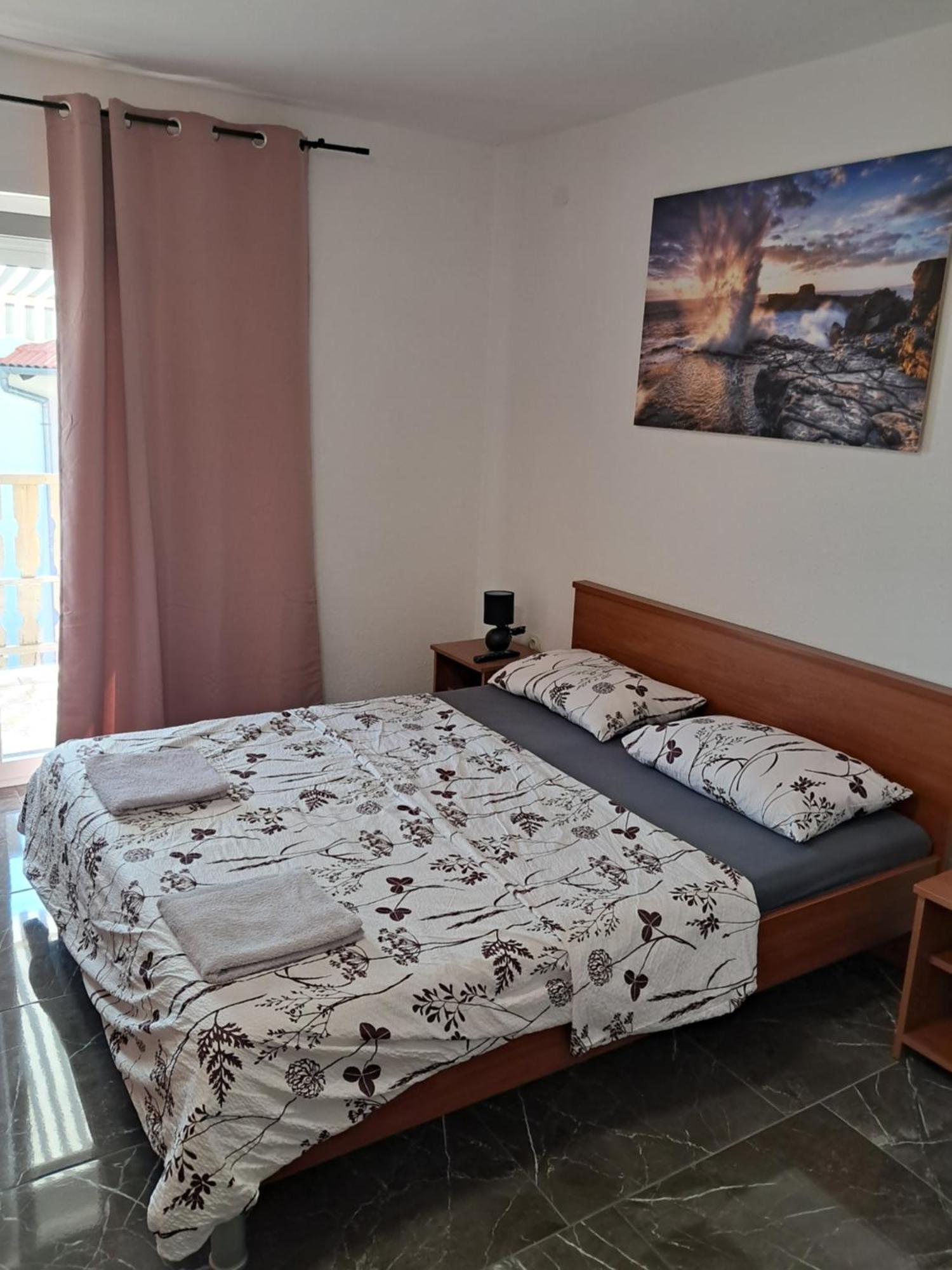 Apartments Mara Bela كارلوباغ المظهر الخارجي الصورة