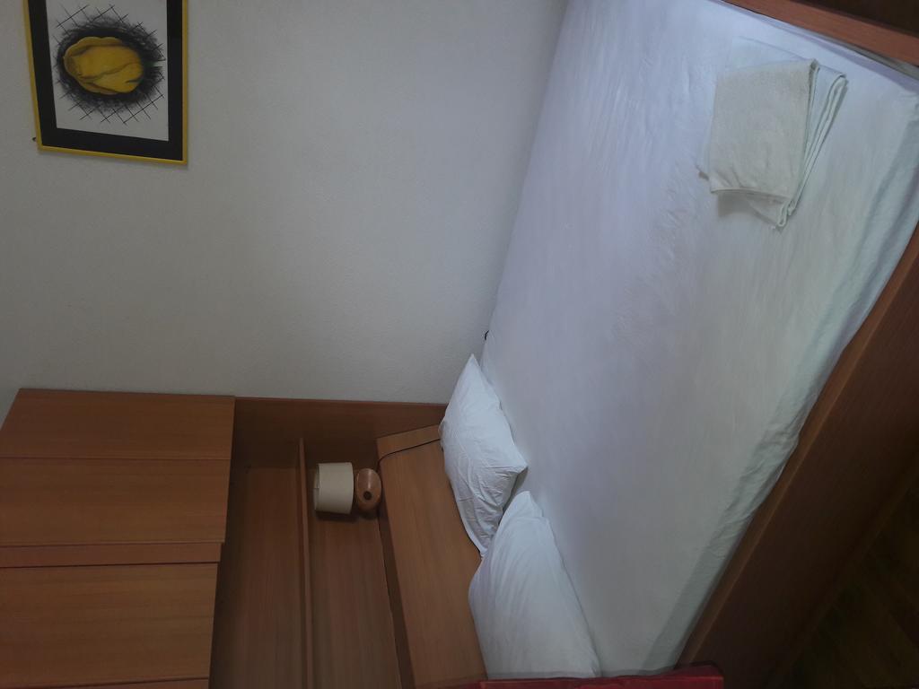 Apartments Mara Bela كارلوباغ المظهر الخارجي الصورة