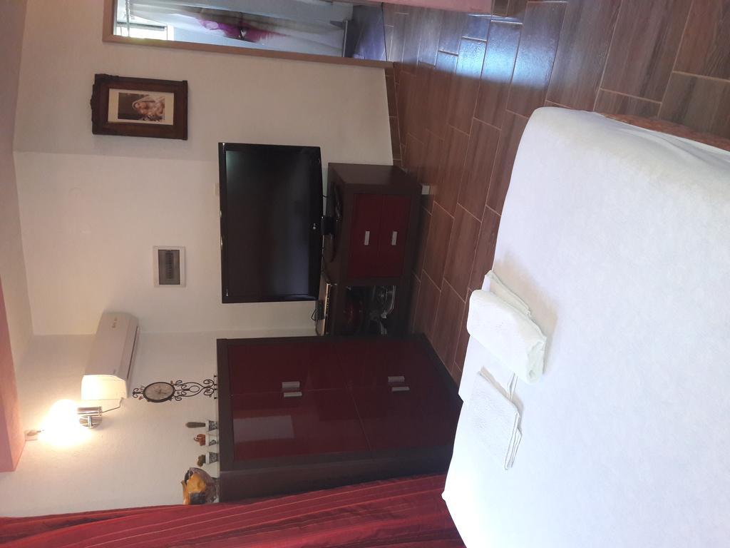 Apartments Mara Bela كارلوباغ المظهر الخارجي الصورة